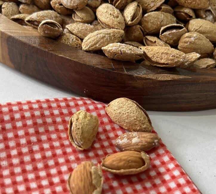 فروش بادام کاغذی